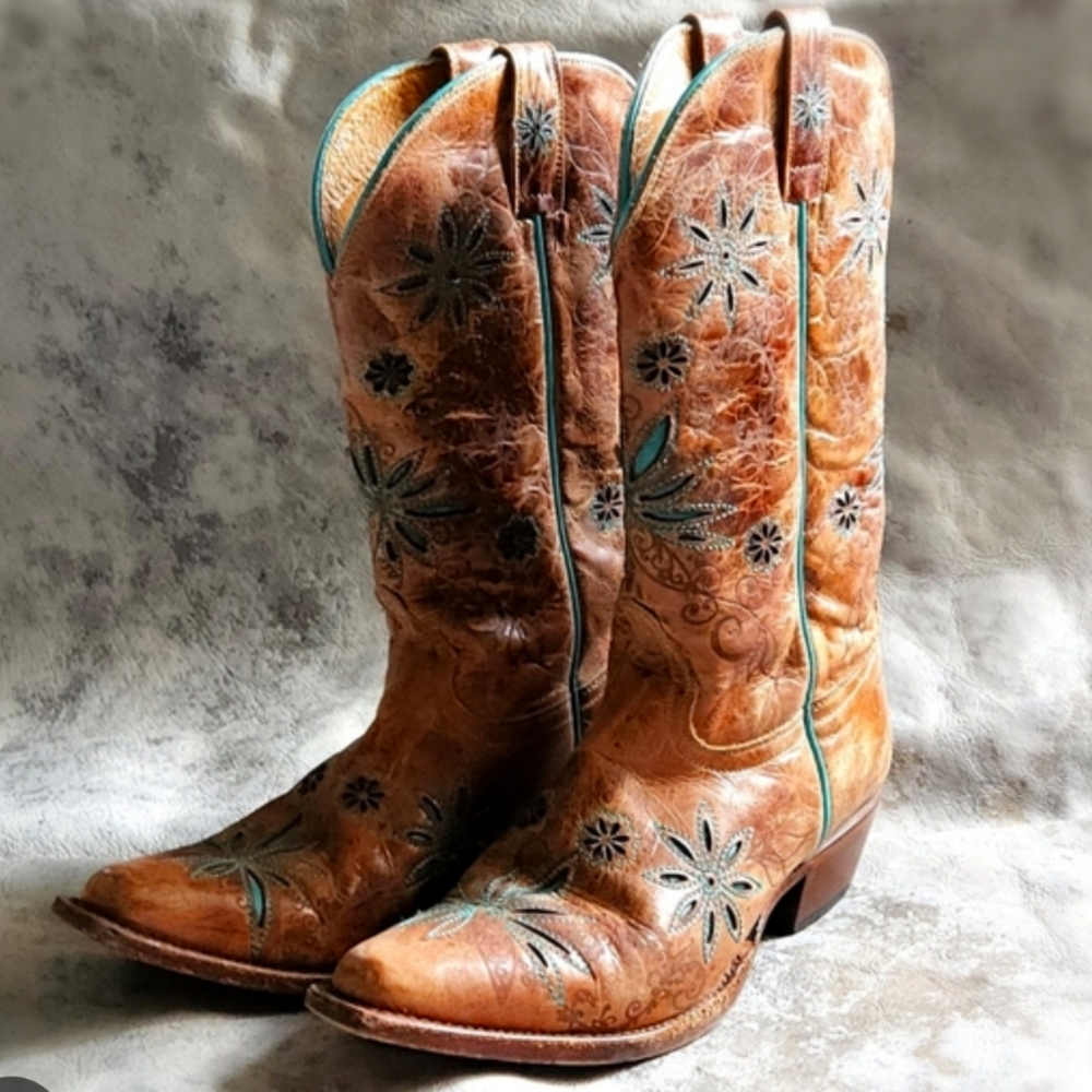Shyanne Cowgirl Boots